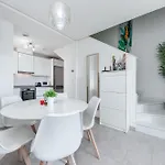 Corcega Sunrise Apartament *