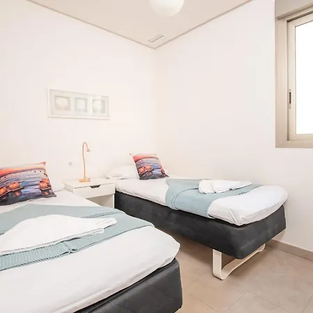 شقة Corcega Sunrise تورّيفيِخا